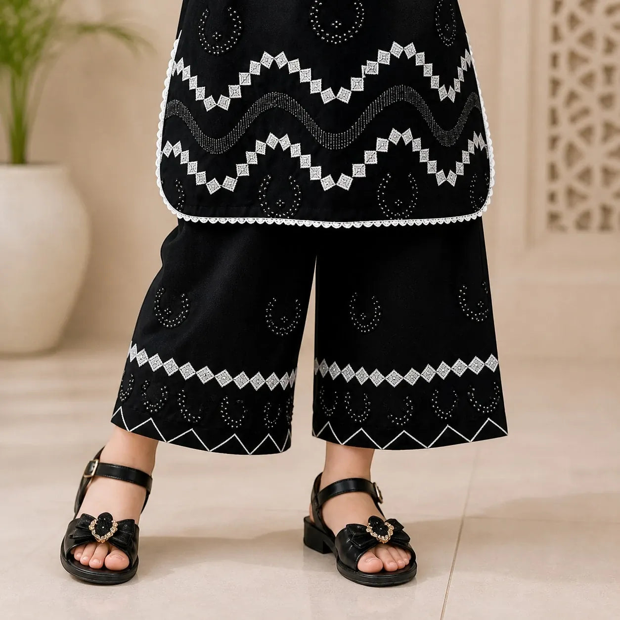 girls_black_shalwar_kameez_trouser